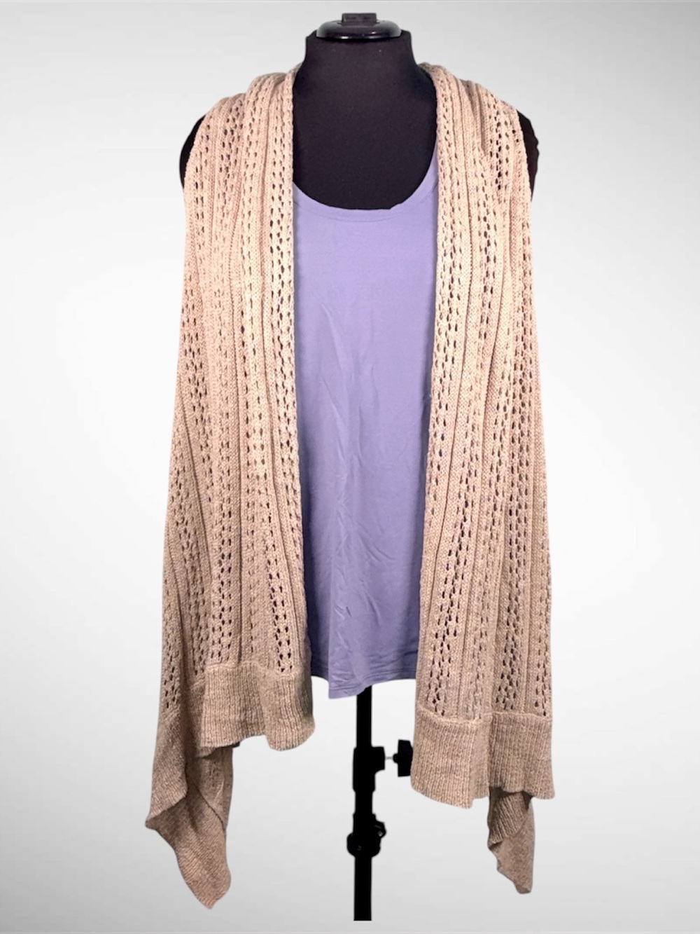 ALICE + OLIVIA Crotchet Draped Sweater
Vest Medium